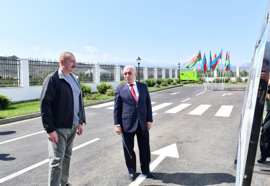 Zenguilan : le président de la République assiste à l’inauguration d’une centrale hydroélectrique