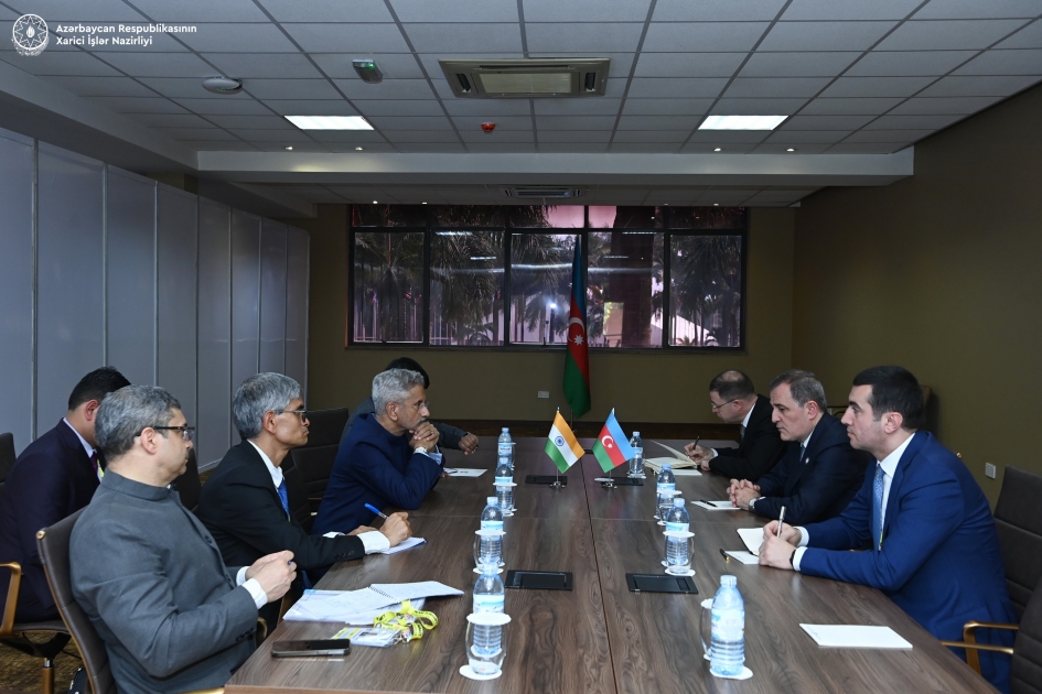 Azerbaijani FM stresses importance of dissuading Armenia from its non-constructive position as he meets with his Indian counterpart