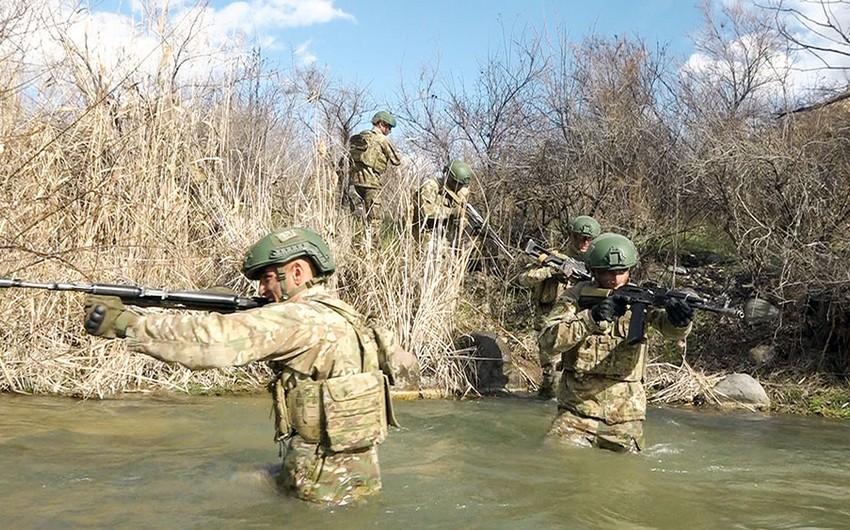 Xüsusi təyinatlılarımız Naxçıvanda təlim keçib, şərti düşmənin obyektlərinə basqın edilib