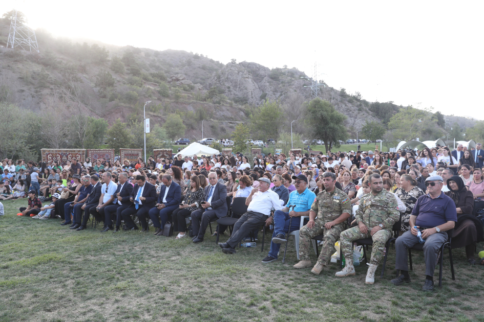 Həkəri çayının sahilində Laçın Şəhəri Gününün möhtəşəm qala-konserti təşkil olunub