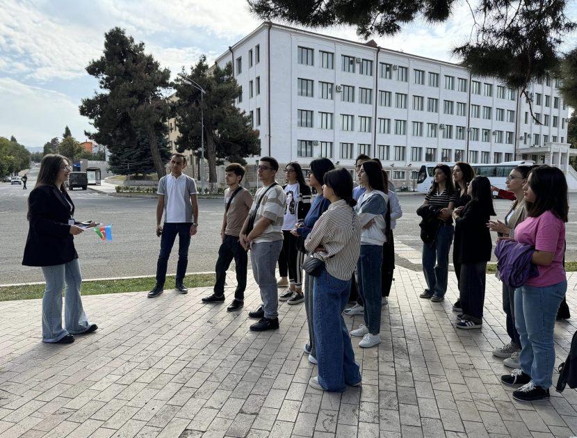 Qarabağ Universiteti tələbələri Xankəndiyə gəliblər