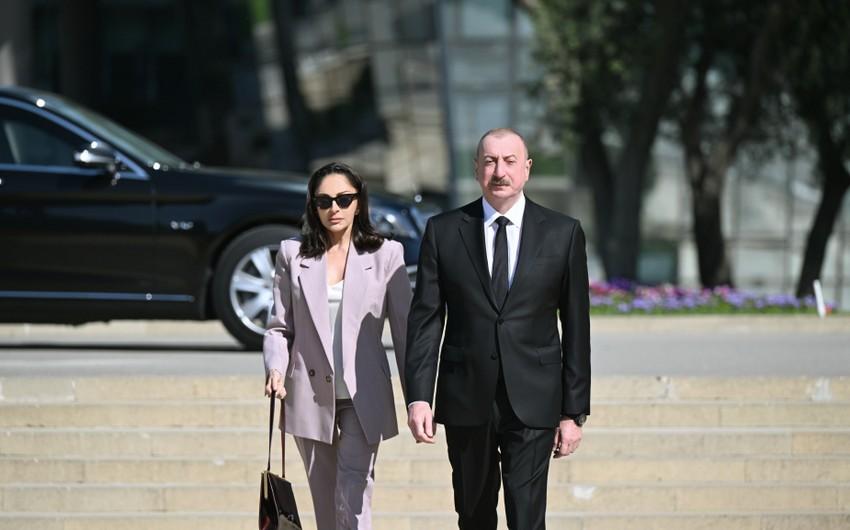 Prezident və birinci xanım faşizm üzərində Qələbə uğrunda mübarizədə həlak olan azərbaycanlıların xatirəsini anıblar