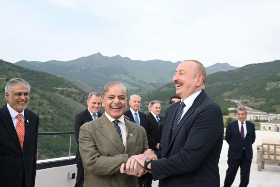 Şahbaz Şərif: Laçında əziz qardaşım İlham Əliyevlə görüşməkdən şərəf duydum