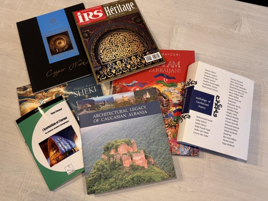 Belçika kitabxanalarında Azərbaycan güşəsi yaradılır