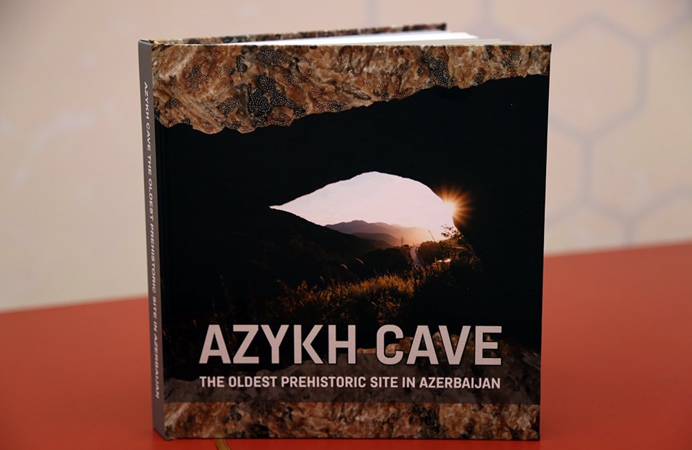 “Azıx mağarası - Azərbaycan ərazisində ən qədim yaşayış məskəni” kitabının təqdimatı olub