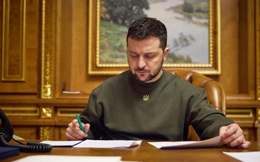Volodimir Zelenski: Ukraynada hər zərbədən sonra elektrik enerjisinin bərpası işləri aparılır
