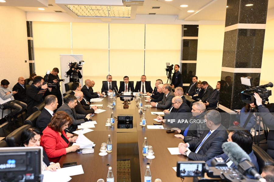 “Dezinformasiya: qlobal miqyasda və Azərbaycan reallığında ən ciddi təhlükə kimi” mövzusunda ictimai müzakirə keçirilib