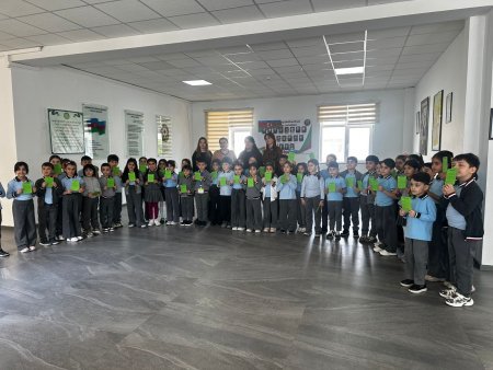 Azad Azərbaycanın balaca fidanları