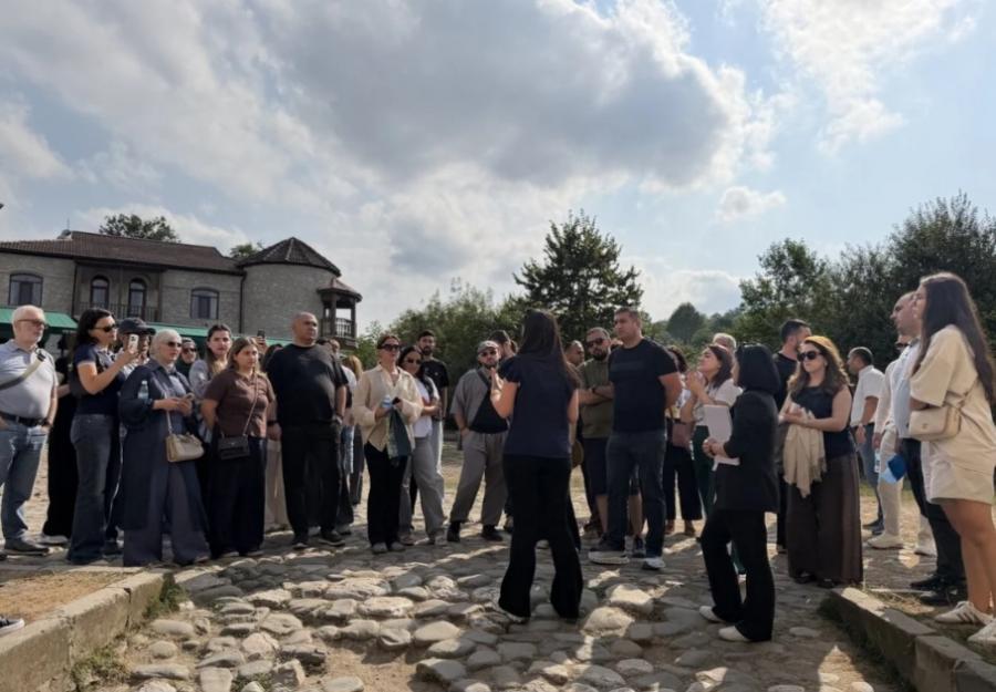 Turizm sənayesi nümayəndələri Qarabağa tanışlıq səfəri ediblər