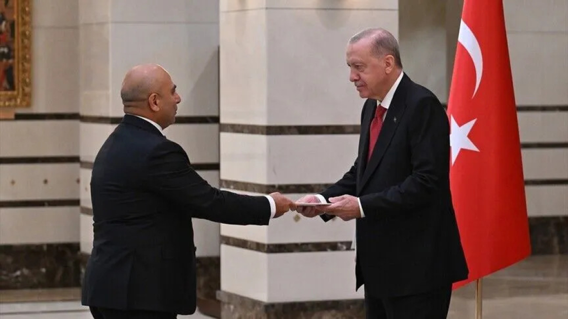 Azərbaycanın səfiri Türkiyə Prezidentinə etimadnaməsini təqdim edib
