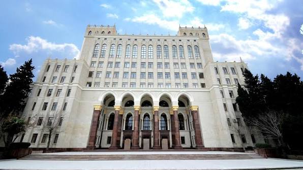 “Tədqiqatlarda süni intellektin tətbiqi”
