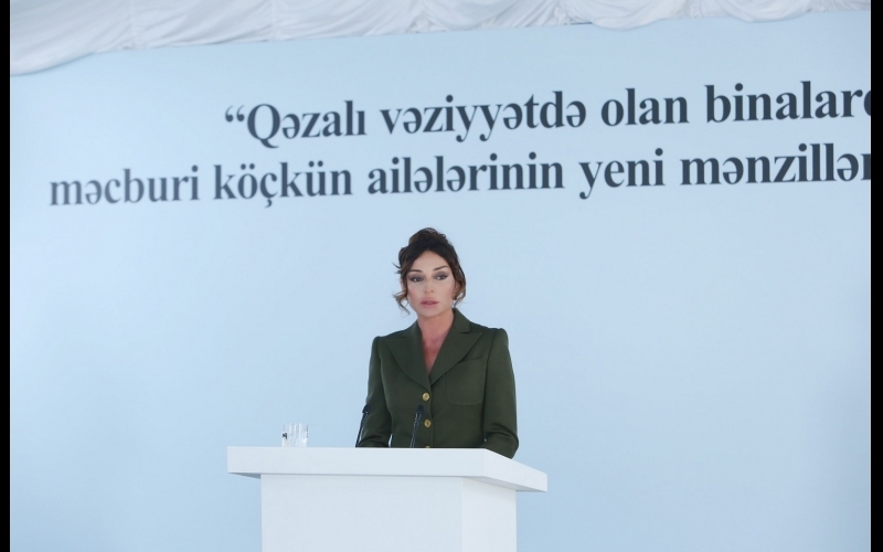 Azerbaijani First Vice-President Mehriban Aliyeva attended ceremony to give new apartments to IDP families in Masazir