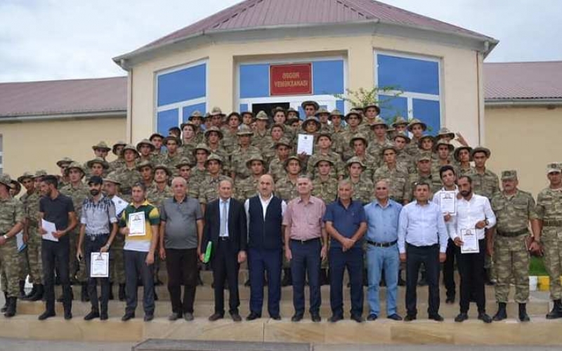 Azərbaycan Ordusunun şəxsi heyəti qarşısında maraqlı görüş oldu