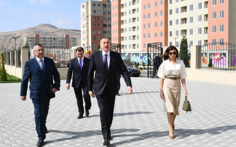 Le président Ilham Aliyev inaugure le complexe résidentiel Gobou Park-2, construit pour les personnes déplacées