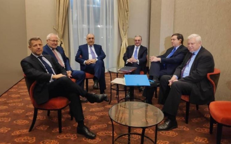 Azerbaijani and Armenian FMs held meeting in Bratislava