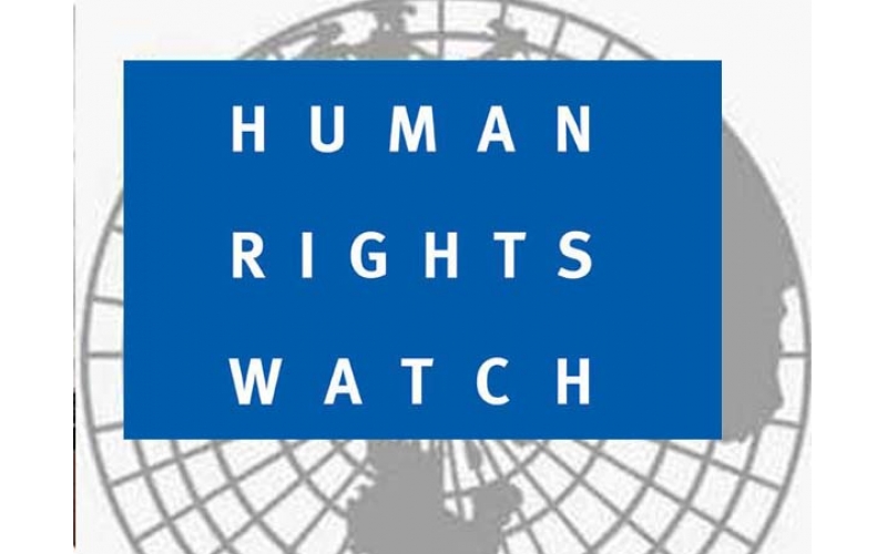 Human Rights Watch reports several incidents of Armenian forces using ballistic missiles in apparent indiscriminate attacks on Azerbaijani civilians