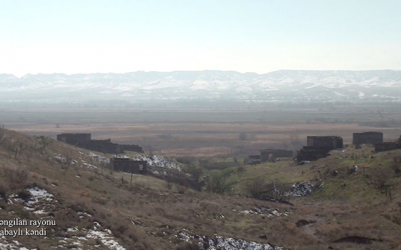 Azerbaijan’s Defense Ministry releases video footages of Babayli village, Zangilan district -VIDEO