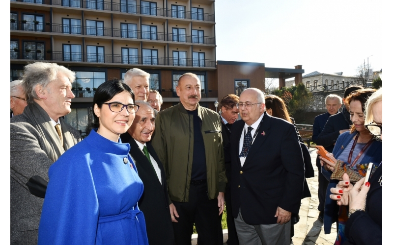 President Ilham Aliyev and First Lady Mehriban Aliyeva talked to 8th Global Baku Forum`s participants who visited Shusha