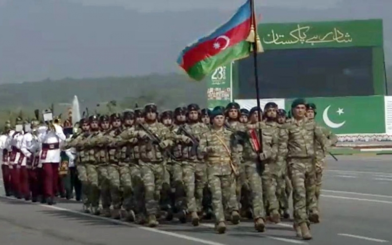 Azerbaijani servicemen take part in military parade on Pakistan Day