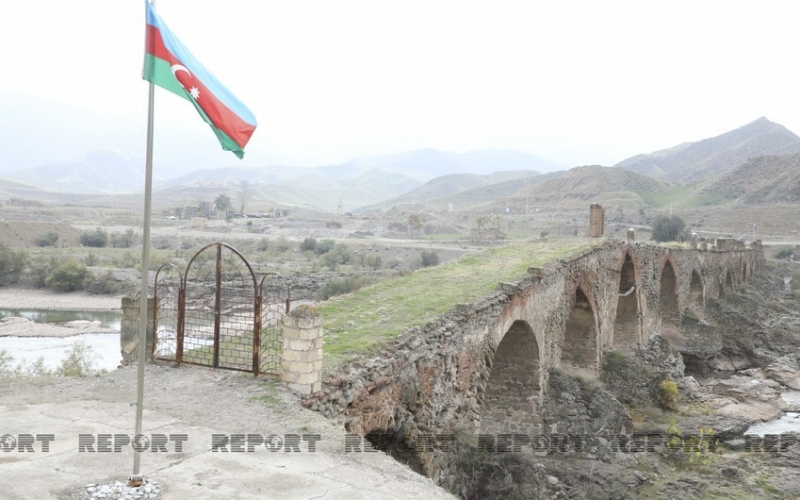 South Azerbaijanis cordially welcoming liberation of Khudafarin bridge