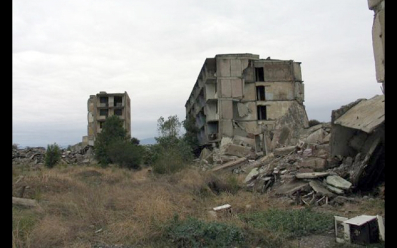 Ermənilər işğal etdikləri ərazilərimizi yandırır