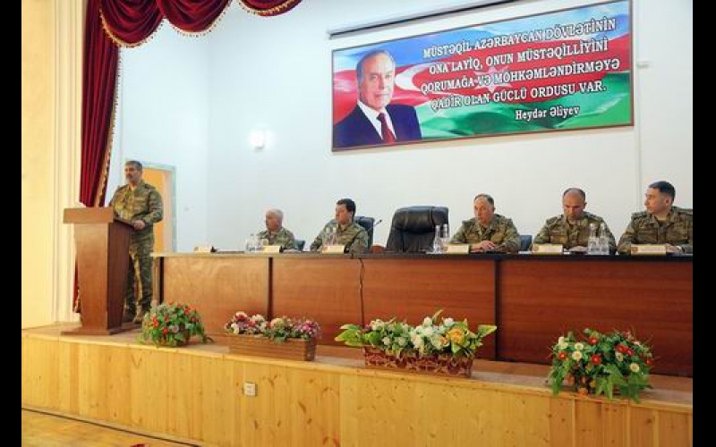 "Hər an aktiv döyüşlərə hazır olmaq lazımdır" - Nazir birləşmə komandirlərinə tapşırıq verdi